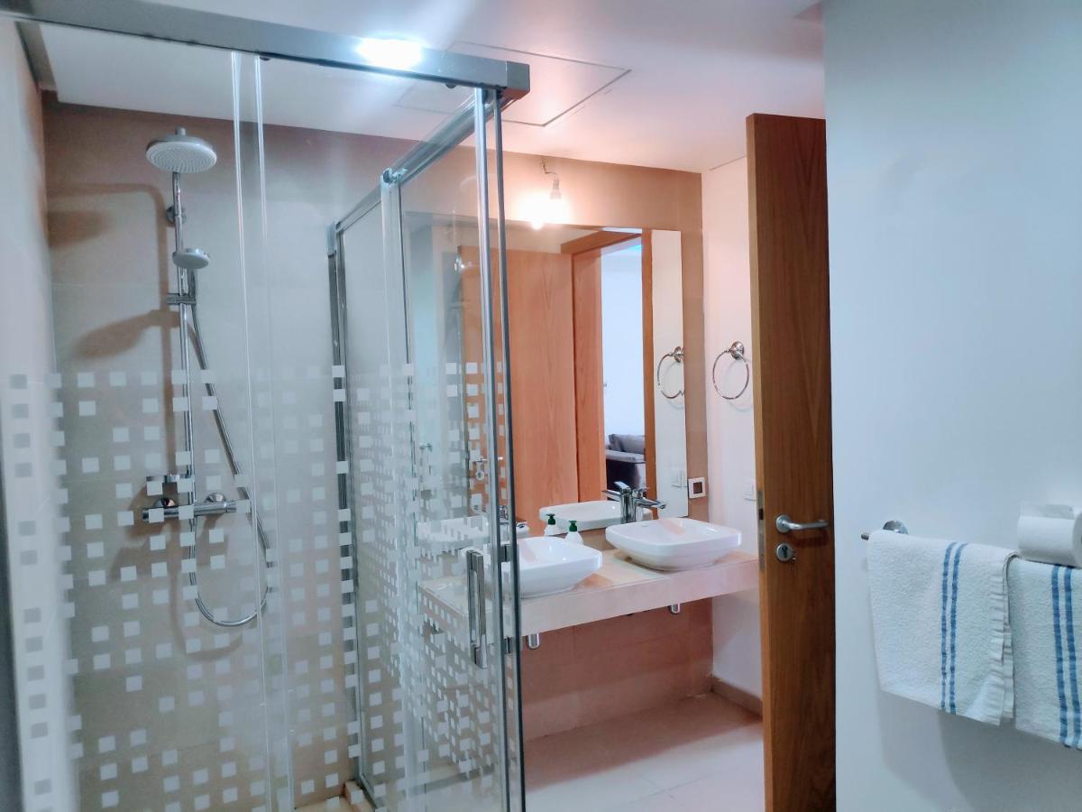 La Marina Luxury Apartment Fully Furnished Free Wifi, High Standard Residence, Amazing Prime Location Close To Restaurants, Transport, Beach And Bouregreg River Salé Exterior foto